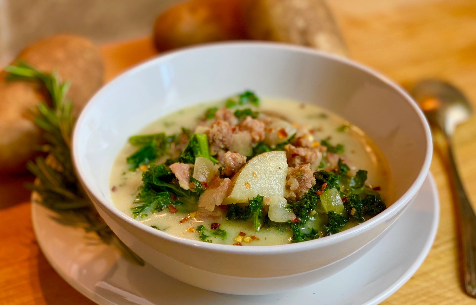Tuscan Kale and Potato Soup (Zupa Toscana) Tuscan Kale and Potato Soup (Zupa Toscana)